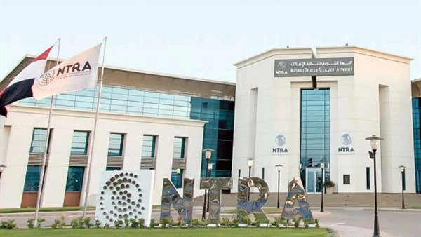 تنظيم الاتصالات يمنح مرسيدس-بنز مصر رخصة تقديم خدمات إنترنت الأشياء للسيارات