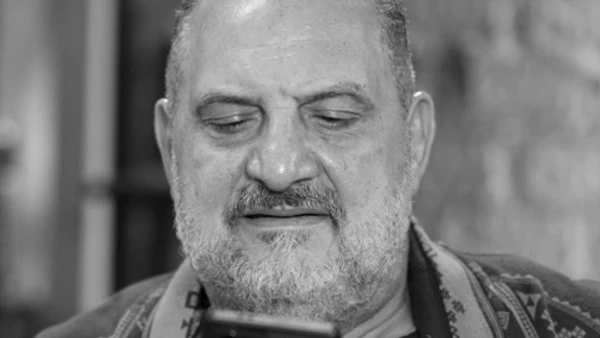 بكاء خالد الصاوي بسبب فيديو مؤثر لطارق عبدالعزيز: أصبحت حفار قبور لأصحابي