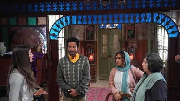 مسلسل إفراج الحلقة 9. تارا عماد تفتح قلبها لـ عمرو سعد في موعد غرامي