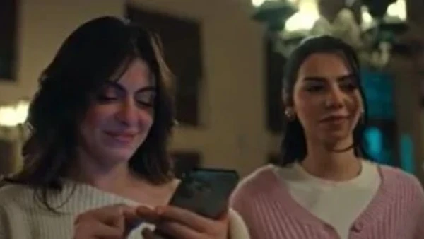 فخر تارا عبود تفاجئ أحمد رمزي بذكرى سعيدة تخص والده