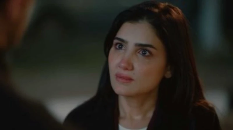 الحزن يحاصر "الست موناليزا"، مي عمر تستقبل عزاء والدها اليوم