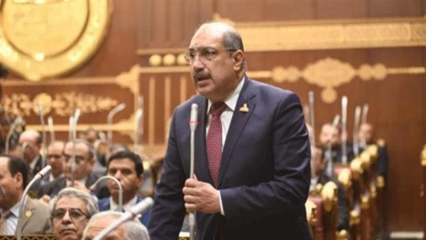 رئيس برلمانية الشعب الجمهوري بالشيوخ: نشكر الرئيس على توجيهاته بشأن مواجهة مخاطر الانترنت على الأطفال