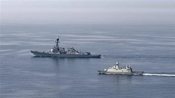 الحرس الثوري الإيراني يعلن إغلاق مضيق هرمز