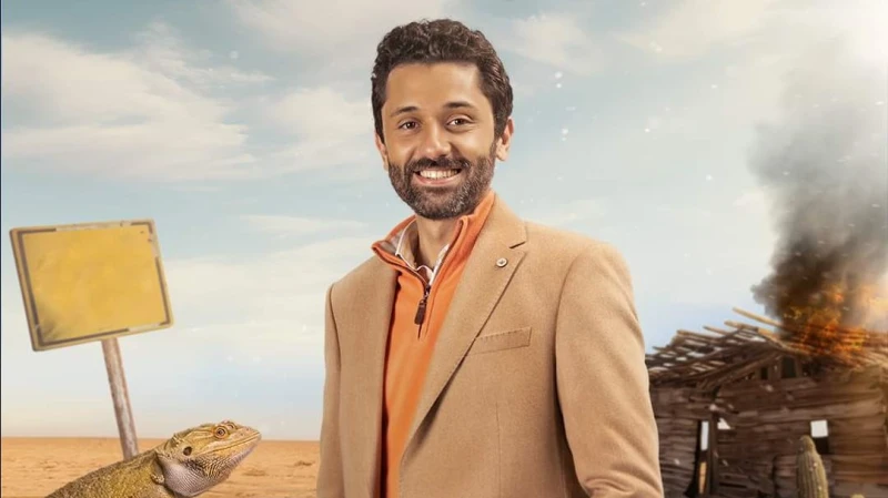 من كريم محمود عبد العزيز يشارك جمهوره صورة نادرة برفقة والده الراحل