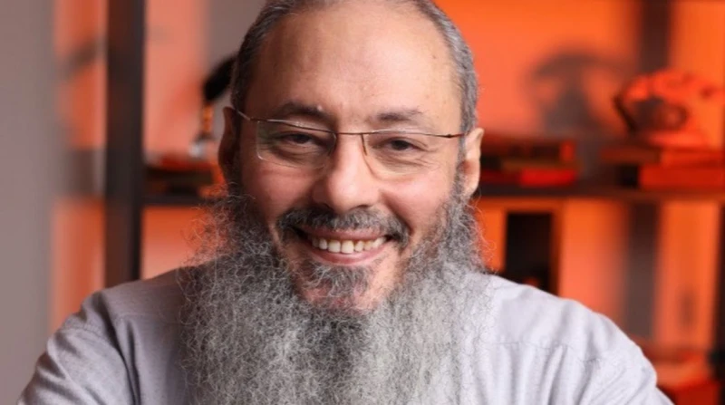 حول أعراض مس الجن للنساء، عالم بالأوقاف يرد على أيمن عبدالجليل