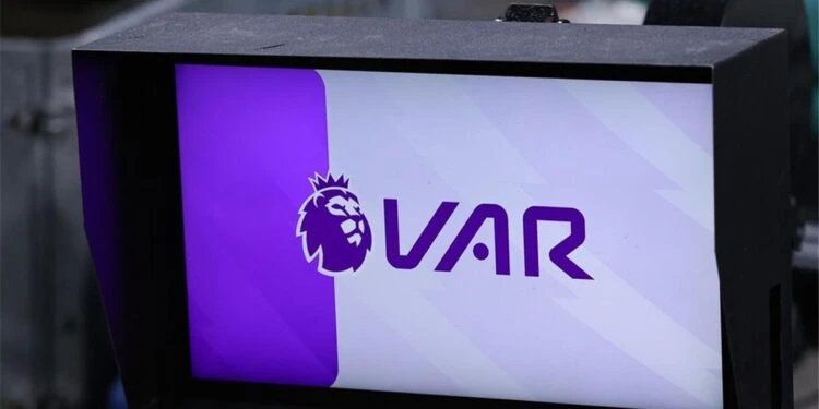 حرب القوانين: الفيفا يقول نعم… والإنجليز يقولوا لا