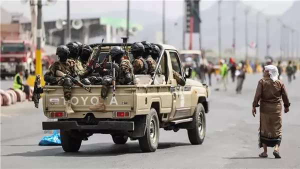 تقارير إيرانية: الحوثيون يستعدون للسيطرة على باب المندب والانخراط في الحرب الإقليمية