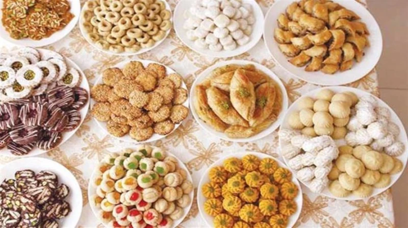 من الصيام إلى "موائد الكحك". نصائح وحلول سريعة للتخلص من انتفاخ البطن