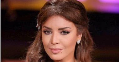 أمل بوشوشة تعيش حالة حزن بعد فقدان والدها