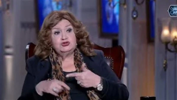 ميمي جمال في حبر سري: تربيت بين الإسلام والمسيحية وربنا واحد