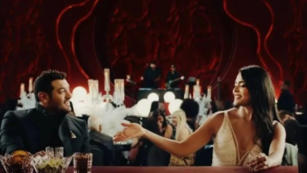 بعد جدل فيلم السلم والتعبان 2. طارق الشناوي: بقينا في زمن كل شيء بينظر له بشك وريبة| خاص