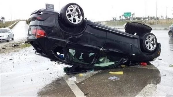 انقلاب سيارة ملاكي في البحيرة وإصابة 6 أشخاص من أسرة واحدة