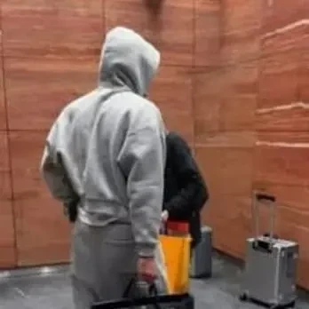 العودة للوطن.. عمر مرموش يصل القاهرة للانضمام لمعسكر المنتخب