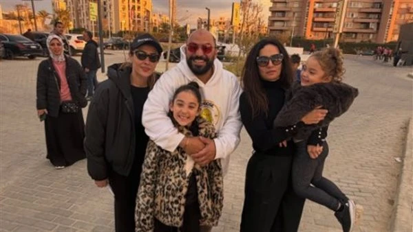 “بتعمله رحمة ونور”.. أول ظهور لـ زينة بعد رحيل شقيقها إسلام