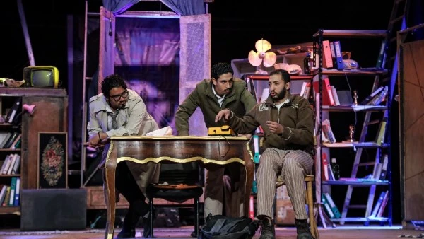 بالصور. أشرف عبد الباقي يشهد عرض موت فوضوي صدفة بالمسرح العالمي بالقاهرة