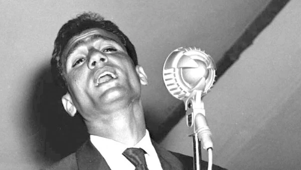 فى محطات فنية وإنسانية فى حياة عبد الحليم حافظ