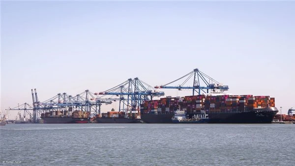 ميناء دمياط يستقبل 10265 طن قمح ويصدر 11265 طن بضائع متنوعة