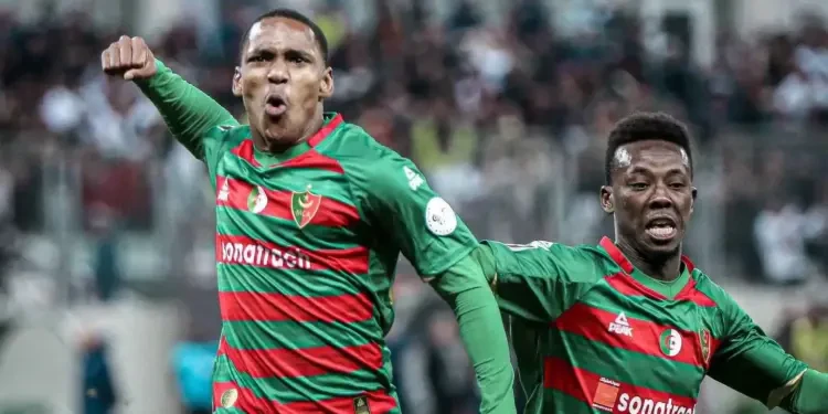 مولودية الجزائر تبتعد بـ 9 نقاط في صدارة الدوري