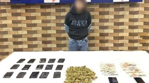 ضبط تاجر مخدرات بالغربية بعد ترويجه لمنتجاته عبر مواقع التواصل الاجتماعي