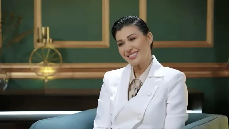 نادين الراسي تبدأ صفحة جديدة في حياتها وتتفانى في الشفافية مع جمهورها