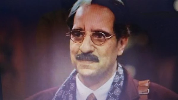 مسلسل النص التاني الحلقة 10. أحمد أمين ينجو من فضح هويته