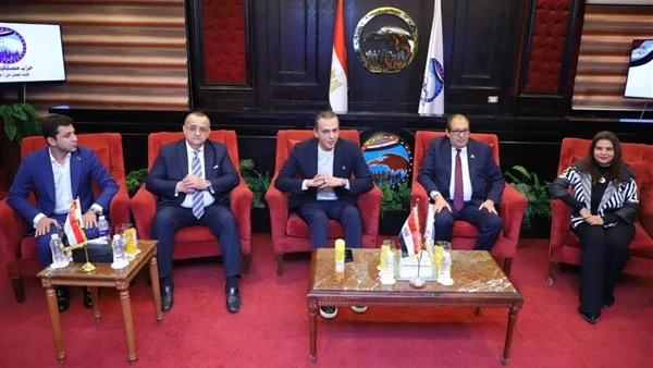 "مستقبل وطن" يستقبل وفدًا من السفارة الأمريكية لبحث تطورات الأوضاع الإقليمية وتداعياتها