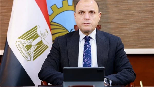 محافظ الغربية يشدد الرقابة التموينية ويضبط دقيقًا مدعمًا قبل بيعه بالسوق السوداء