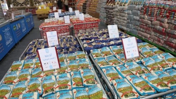 محافظ القاهرة يفتتح معرض «أهلًا بالعيد» بالسبتية بتخفيضات تصل إلى 30%