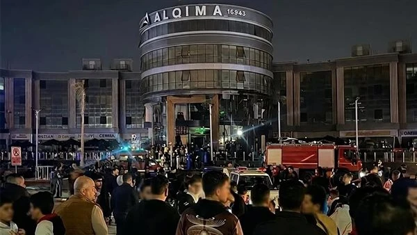 مصرع 3 أشخاص وإصابة 12 آخرين إثر انفجار أنبوبة هيليوم بمول بدمياط الجديدة