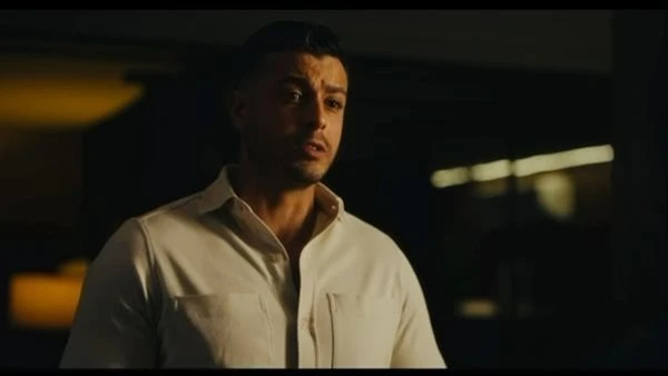 ظهور مميز لمحمد حماد في الحلقة الـ 12 من مسلسل "فرصة أخيرة"