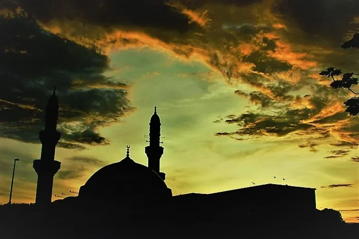 موعد أذان الفجر في الثاني عشر من رمضان وعدد ساعات الصيام