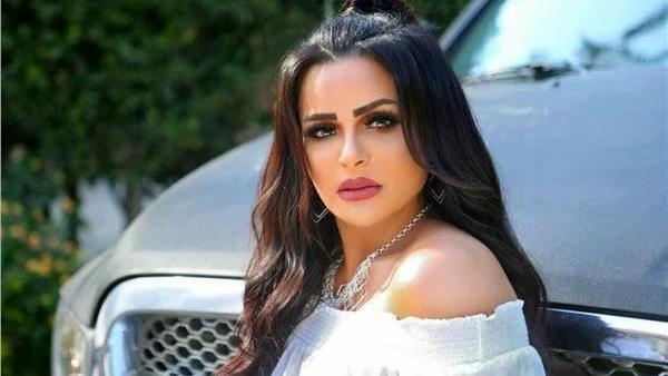 هدى: بدفع ضريبة غنائي في الأفراح.. وحد كان هيضربني بسبب أغنية "الزمهلوية"