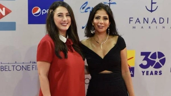 منى زكي تهنئ كندة علوش بعيد ميلادها: أسعد عيد ميلاد يا جميلة