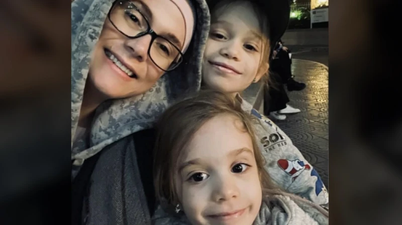 "أهله اعتبروني بنك متحرك وهو استغل جنسيتي"، كندية تستغيث بعد منع طليقها لابنتيها من السفر