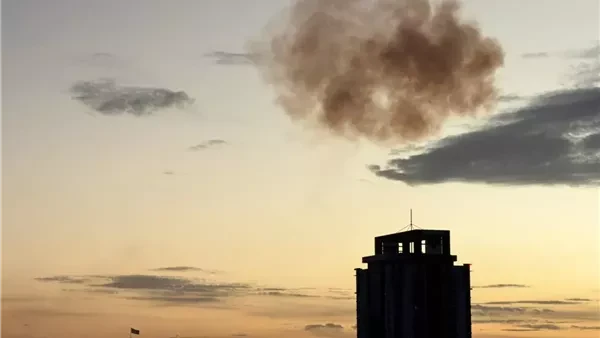 البحرين: 3 جرحى وتضرر محطة لتحلية المياه جراء هجمات إيرانية