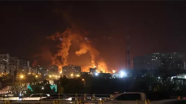 الحرس الثوري الإيراني يعلن استهداف وزارة الدفاع الإسرائيلية ومطار بن جوريون بصواريخ فرط صوتية