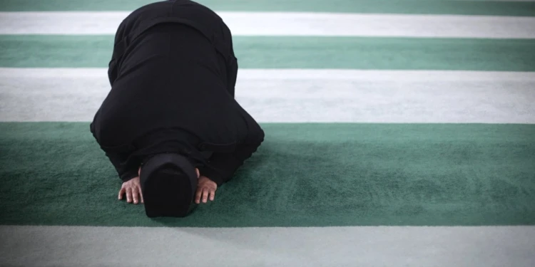 مواقيت الصلاة اليوم الأربعاء 25 مارس 2026 في مصر