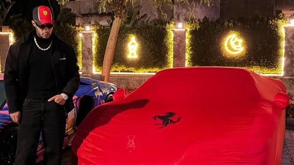 محمد رمضان يثير الجدل بإعلانه شراء "فيراري 296 جى تي بي " ويتحدى جمهوره