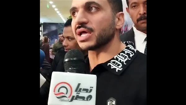 لإنقاذ الأفلام المعروضة. المخرج كريم السبكي يقترح إلغاء الحفلات الصباحية