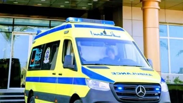 إسعاف شمال سيناء تنقذ ضحايا حادث انقلاب سيارة ميكروباص بطريق العريش