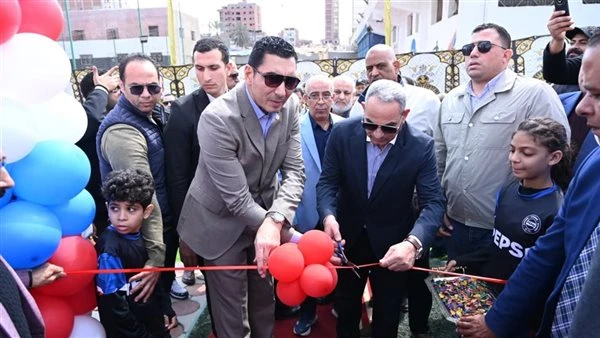 وزير الرياضة ومحافظ الإسماعيلية يفتتحان تطوير ملعب ومركز المواهب