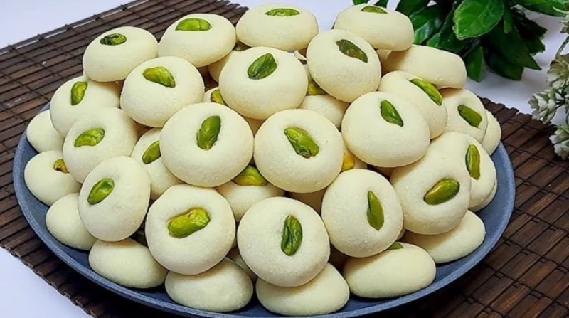 طريقة عمل الغريبة الناعمة في المنزل. المقادير وخطوات التحضير بالتفصيل