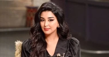 ليلى تساعد ميرنا جميل فى تخطى طلاقها فى "بابا وماما جيران"