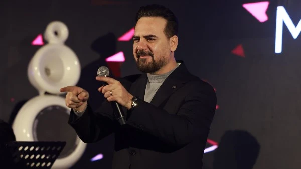 بكلمات وائل جسار يتألق في أحدث حفلاته بالزمالك