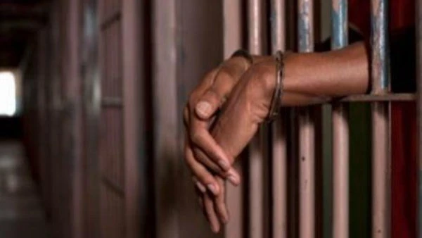 المشدد 5 سنوات وغرامة 50 ألف جنيه لصاحب محل وشركائه بشرم الشيخ