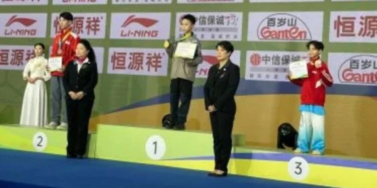 عمار حسن يحصد برونزية بطولة العالم للووشو كونغ فو للناشئين بالصين