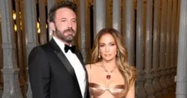 جينيفر لوبيز تتفاعل بشكل طريف مع اسم طليقها على المسرح