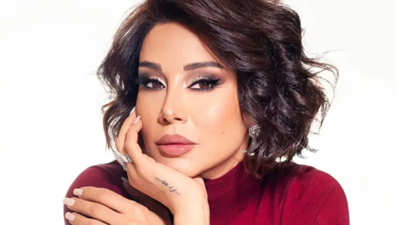 كاريس بشار تتألّق بالأحمر في إطلالة مونوكرومية من كارولينا هيريرا تشعل إنستغرام (صور)