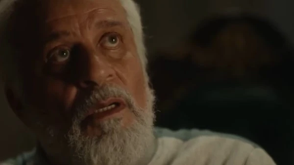 الافعي في المصيدة.. القبض علي القيادي محمود عزت في الحلقة 26 من مسلسل رأس الأفعي