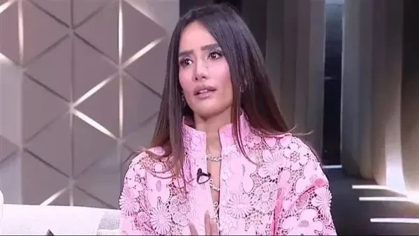 تشييع جثمان عمة زينة من مسجد حسين الشربتلي بحضور الأسرة والأصدقاء